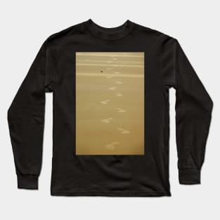 Footprints in the sand Long Sleeve T-Shirt